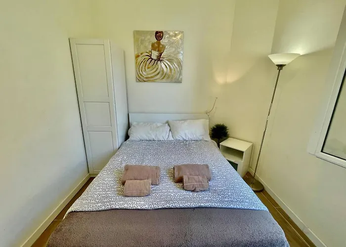 Charming T2 - 2 Minutes Walk From Monaco * 보솔레이