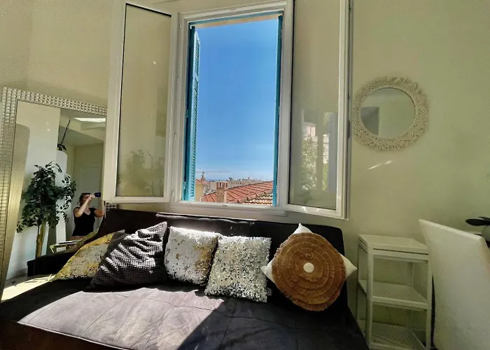 Charming T2 - 2 Minutes Walk From Monaco *