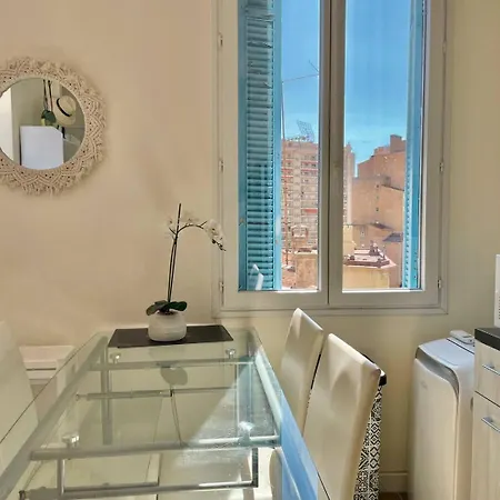 Charming T2 - 2 Minutes Walk From Monaco *