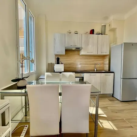 Charming T2 - 2 Minutes Walk From Monaco 別荘 *