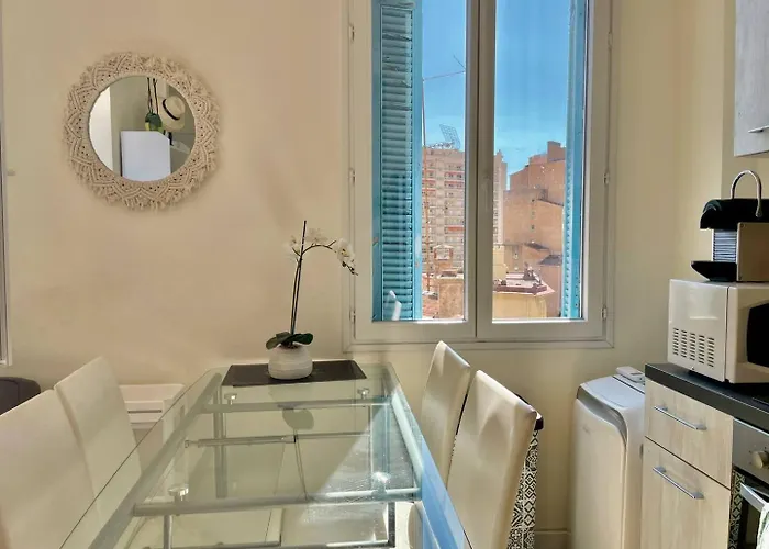 Charming T2 - 2 Minutes Walk From Monaco *
