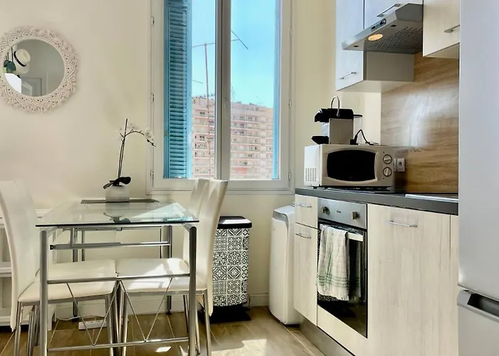 Casa de Férias Charming T2 - 2 Minutes Walk From Monaco