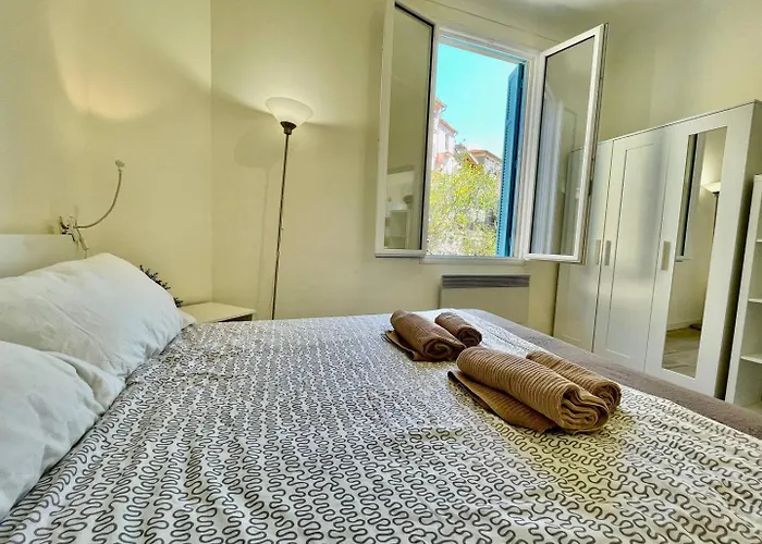 Charming T2 - 2 Minutes Walk From Monaco Ferienhaus